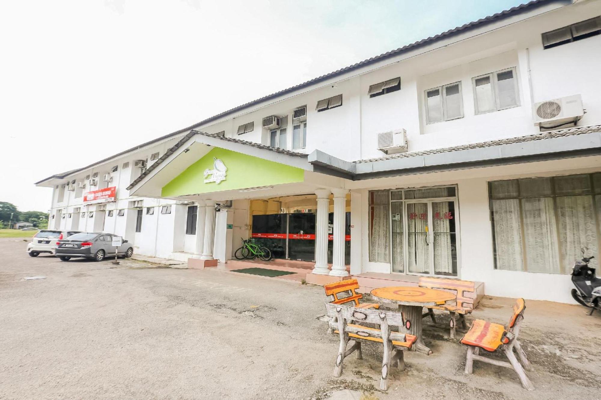 Oyo 89438 Green Mango Sri Cemerlang Kota Bharu Exterior photo